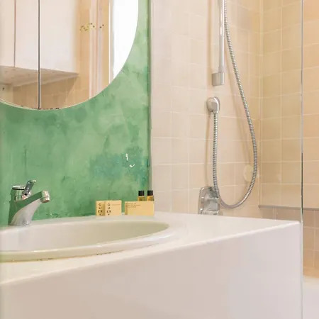 Ponte Vecchio Living Апартаменты *